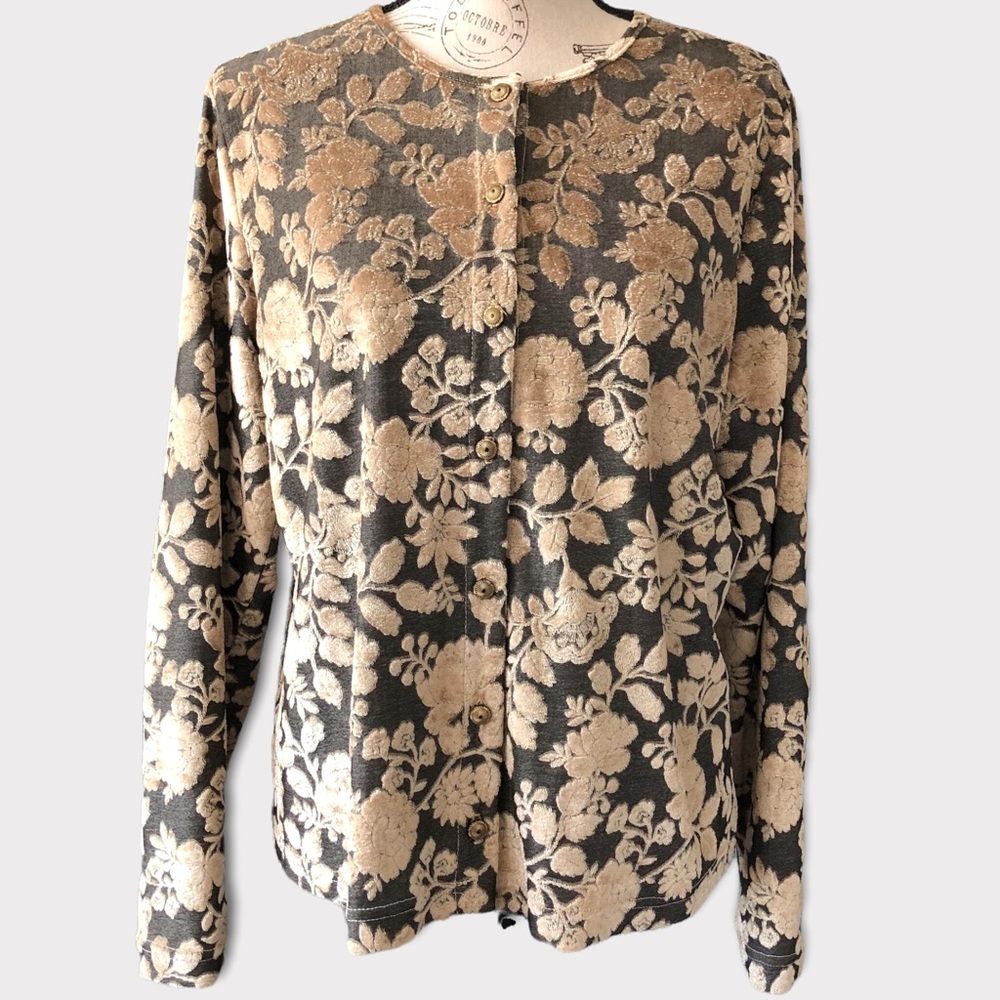 💙 2/$50 Vintage Floral Buttonup Top | Large